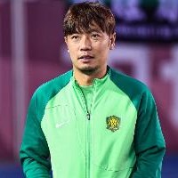 三亿体育APP-媒体人：张稀哲出道就接近巅峰 国安对他的定位是基本盘